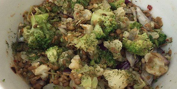 10-minute-broccoli-and-lentil-bowl